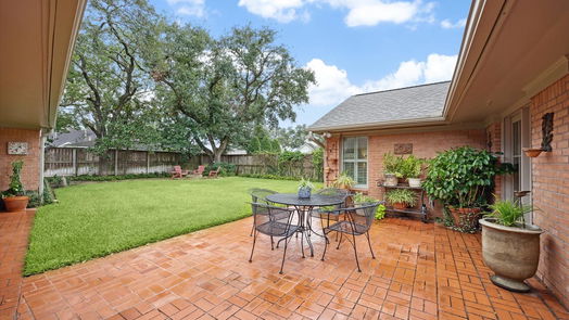 Houston 2-story, 4-bed 6215 Lynbrook Drive-idx