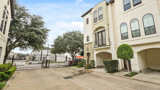 Houston 3-story, 2-bed 3101 Fairdale Oaks E-idx