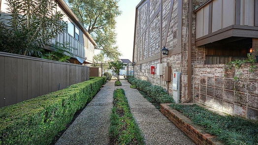 Houston 1-story, 2-bed 2574 Marilee Lane 18-idx