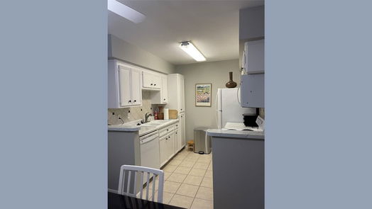 Houston null-story, 1-bed 1223 Augusta Drive 33-idx