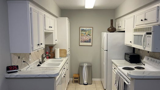 Houston null-story, 1-bed 1223 Augusta Drive 33-idx