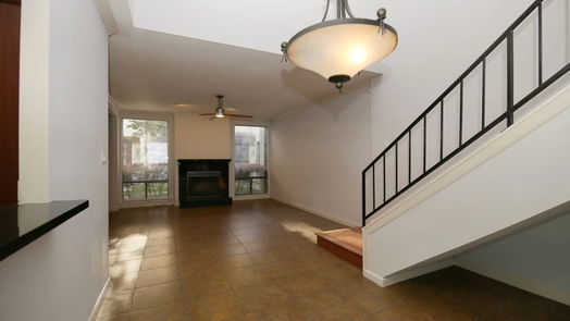 Houston 2-story, 2-bed 1116 Bering 26-idx