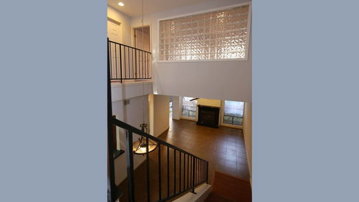 Houston 2-story, 2-bed 1116 Bering 26-idx