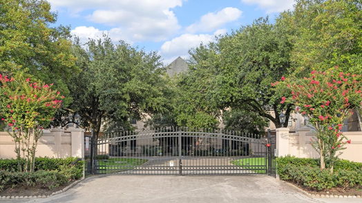 Houston 3-story, 4-bed 2525 Nantucket Drive 2-idx