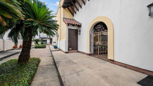 Houston 1-story, 2-bed 2744 Briarhurst Drive 33-idx