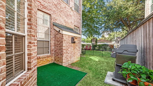 Houston 3-story, 4-bed 5827 Val Verde Street-idx