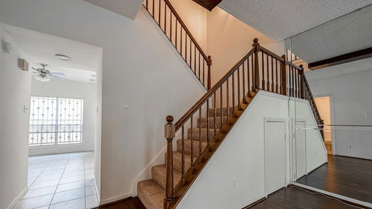 Houston 2-story, 2-bed 5961 Woodway Place Court-idx