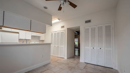 Houston 2-story, 2-bed 5961 Woodway Place Court-idx