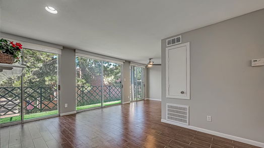 Houston 2-story, 2-bed 2333 Bering Drive 139-idx