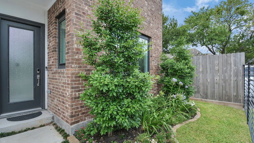 Houston 3-story, 3-bed 5863 Dolores Street-idx