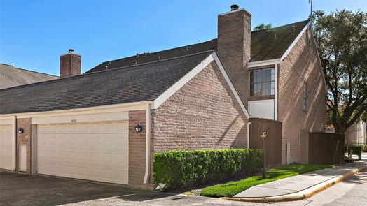 Houston 2-story, 2-bed 1052 Augusta Drive 101-idx