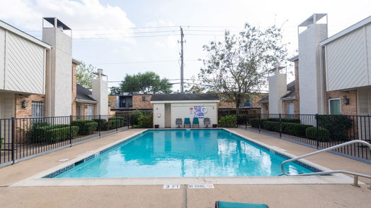 Houston 2-story, 2-bed 6201 Beverlyhill Street 30-idx