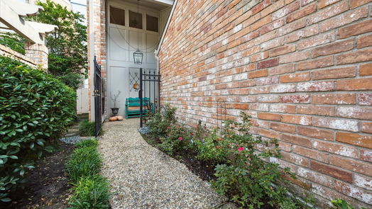 Houston 2-story, 2-bed 5816 Valley Forge Drive 135-idx