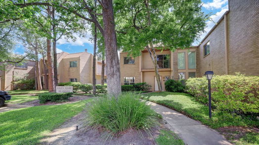 Houston 2-story, 2-bed 1115 Augusta Drive 2-idx