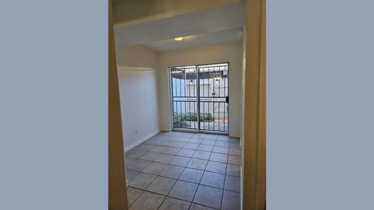 Houston 2-story, 2-bed 6111 Beverly Hill Street 39-idx