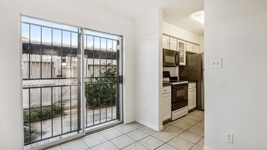 Houston 2-story, 2-bed 6111 Beverly Hill Street 39-idx