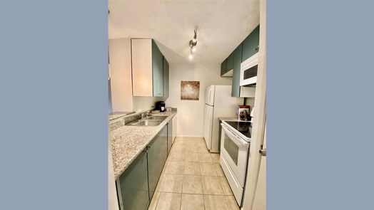 Houston 1-story, 2-bed 1516 Bay Area Boulevard-idx