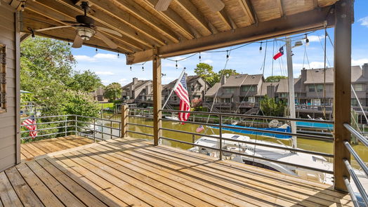 Houston 3-story, 4-bed 18205 Sandy Cove-idx