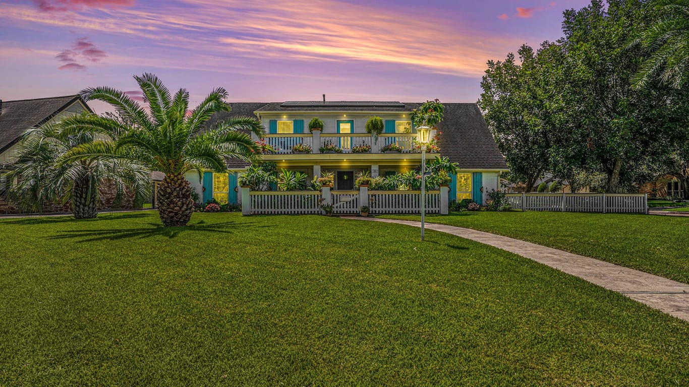 Houston 2-story, 5-bed 1902 Port Royal Drive-idx