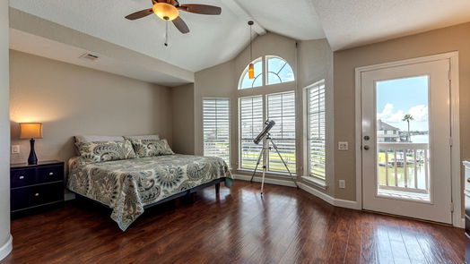 Houston 3-story, 4-bed 18309 Starboard Drive-idx