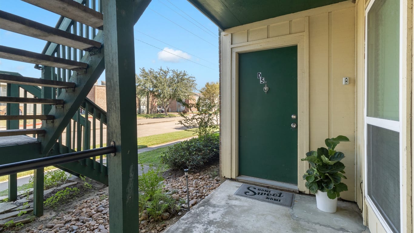 Houston 1-story, 2-bed 1516 Bay Area Boulevard D5-idx