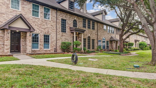 Houston 2-story, 3-bed 2243 Broadlawn Drive-idx