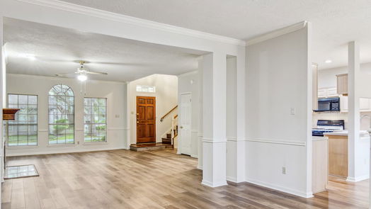 Houston 2-story, 3-bed 2243 Broadlawn Drive-idx