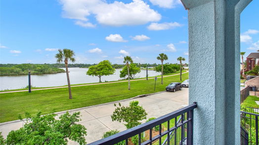 Nassau Bay 3-story, 4-bed 2021 Harbour Drive-idx