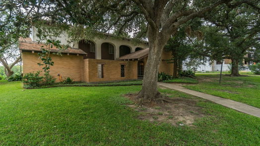 Nassau Bay 2-story, 5-bed 18210 Nassau Bay Drive-idx