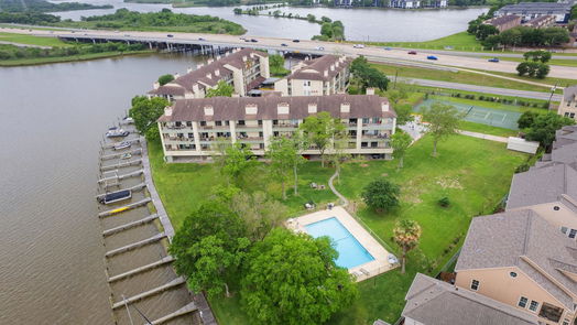 Webster 3-story, 2-bed 18809 Egret Bay Boulevard 327-idx