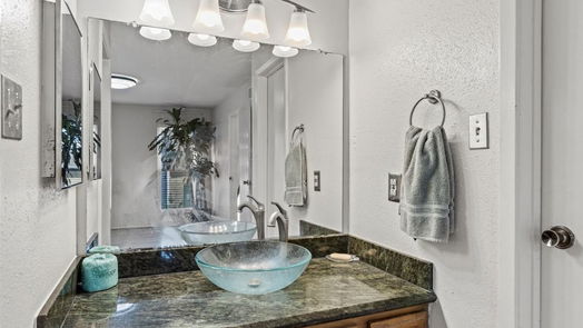 Webster 2-story, 2-bed 18519 Egret Bay Boulevard 1401-idx