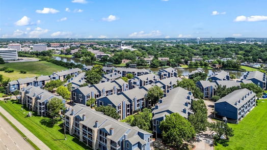 Webster 2-story, 2-bed 18519 Egret Bay Boulevard 1401-idx
