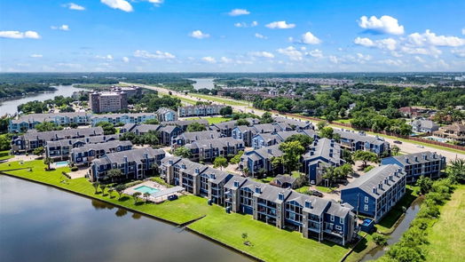 Webster 2-story, 2-bed 18519 Egret Bay Boulevard 1401-idx
