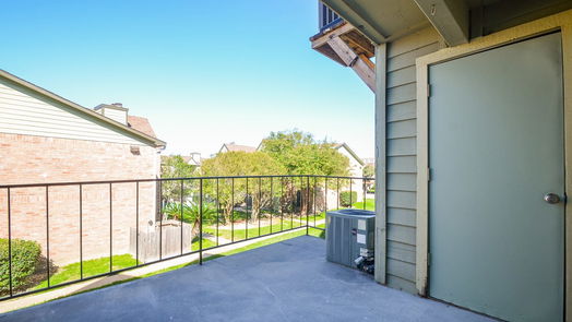Webster null-story, 2-bed 18800 Egret Bay Boulevard 215-idx
