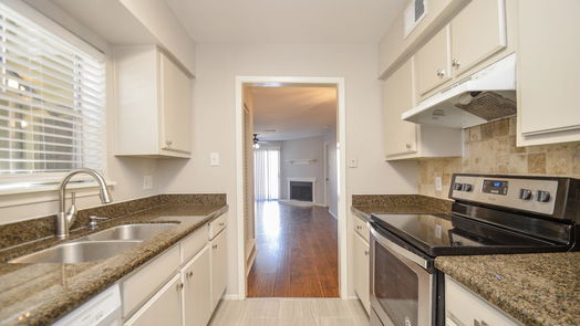 Webster null-story, 2-bed 18800 Egret Bay Boulevard 215-idx