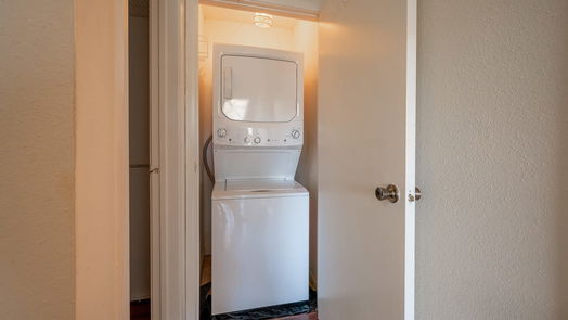 Webster 1-story, 1-bed 18809 Egret Bay Boulevard 223-idx