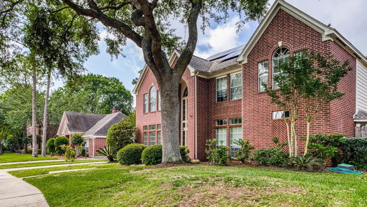 Houston 2-story, 5-bed 4011 N Water Iris Court-idx