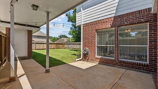 Houston 2-story, 4-bed 13511 Robin Hill Court-idx