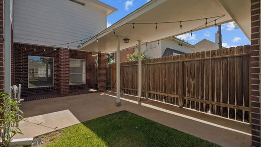 Houston 2-story, 4-bed 13511 Robin Hill Court-idx