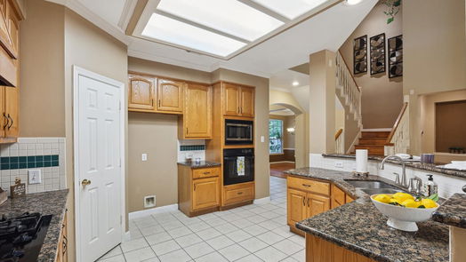 Houston 2-story, 5-bed 4103 Oak Blossom Court-idx