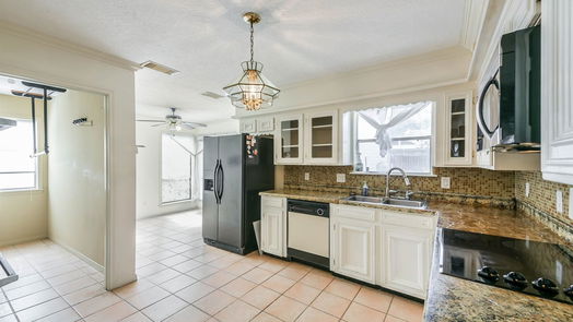 Houston 1-story, 3-bed 16431 Glenshannon Drive-idx