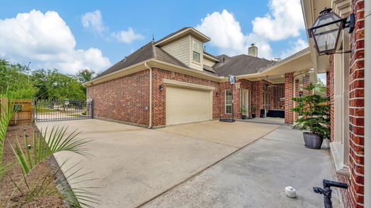 Houston 2-story, 4-bed 15026 Blossom Bay Drive-idx