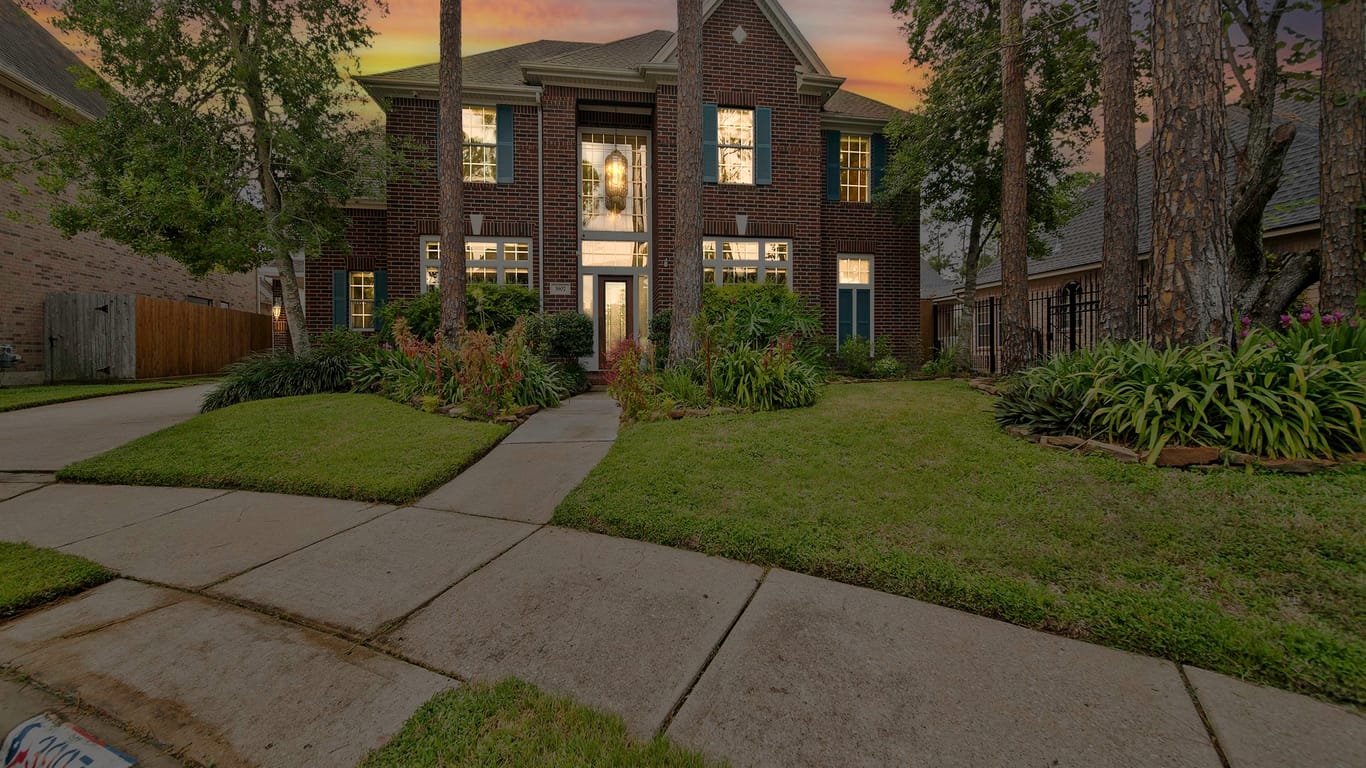 Houston 2-story, 4-bed 3907 S Beechwood Court-idx