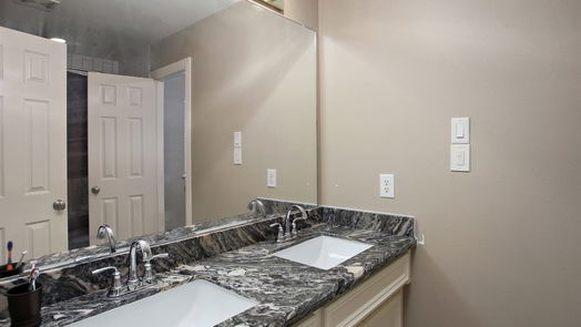 Houston null-story, 4-bed 4110 Pine Blossom Trail-idx