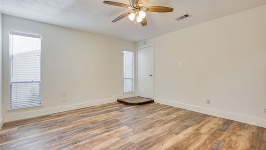 Houston 1-story, 3-bed 16019 Brookford Drive-idx