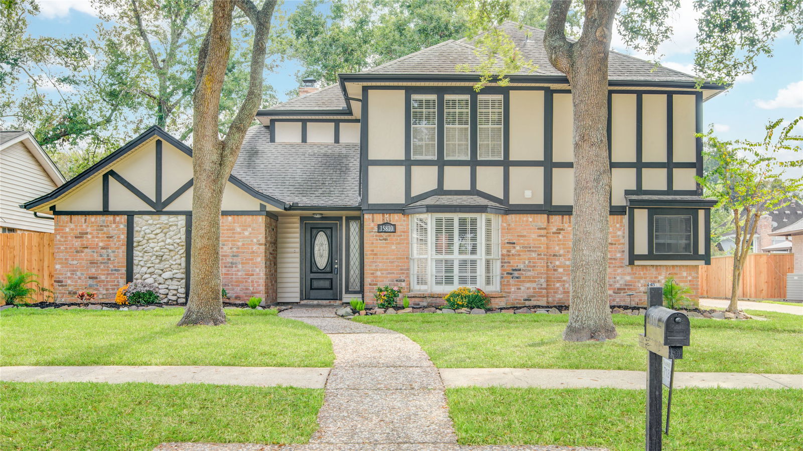 Houston 2-story, 5-bed 15810 Heatherdale Drive-idx