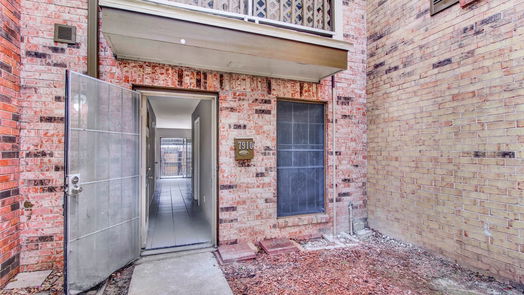 Houston 2-story, 2-bed 7910 Grove Ridge Drive 7-idx