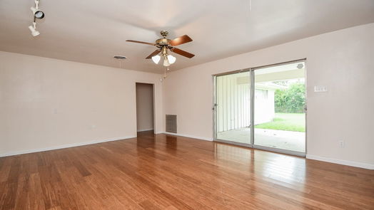 Houston 1-story, 3-bed 6610 Deckard Street-idx