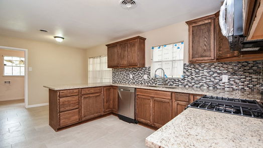 Houston 1-story, 3-bed 6610 Deckard Street-idx