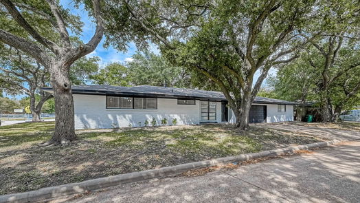 Houston 1-story, 5-bed 7935 Rockhill Street-idx